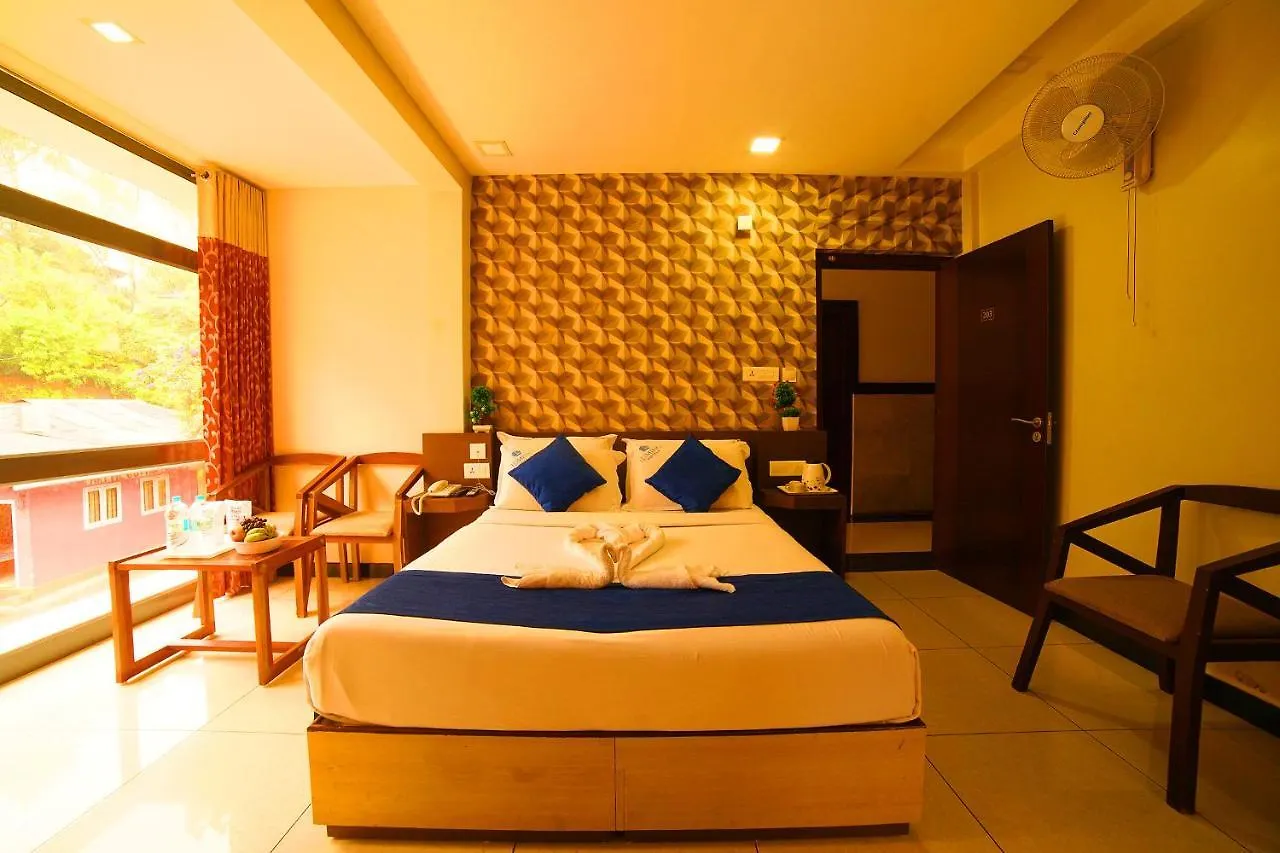 Lumino Rainbow,Munnar Hotel India