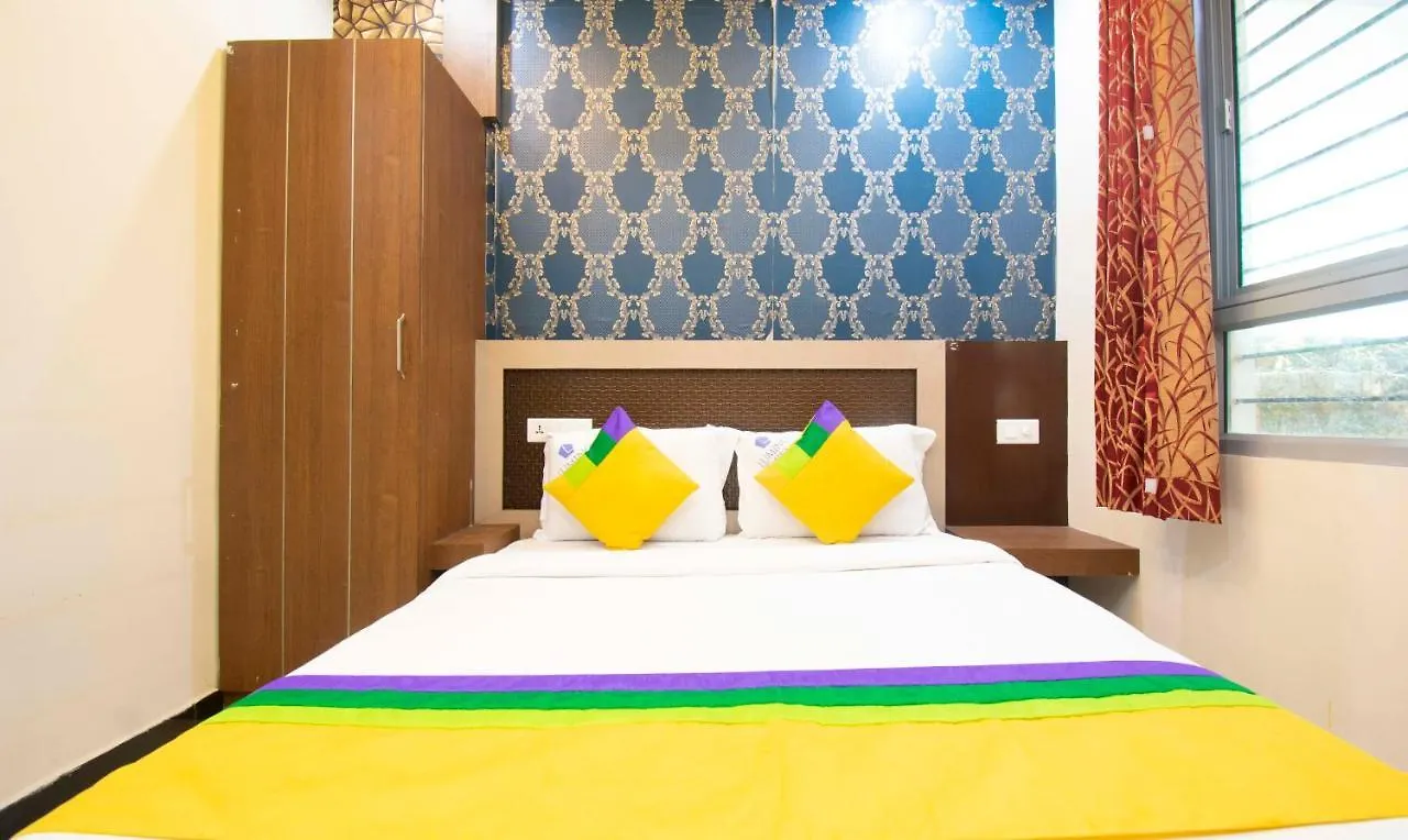 Lumino Rainbow,Munnar Hotel India